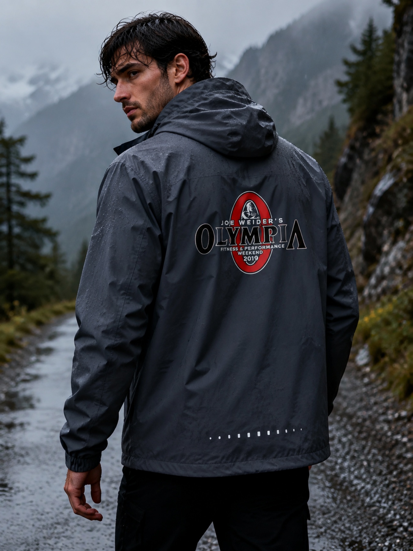 Giacca con Cappuccio Antivento - Cycling Commute Outfit recensione e prezzo